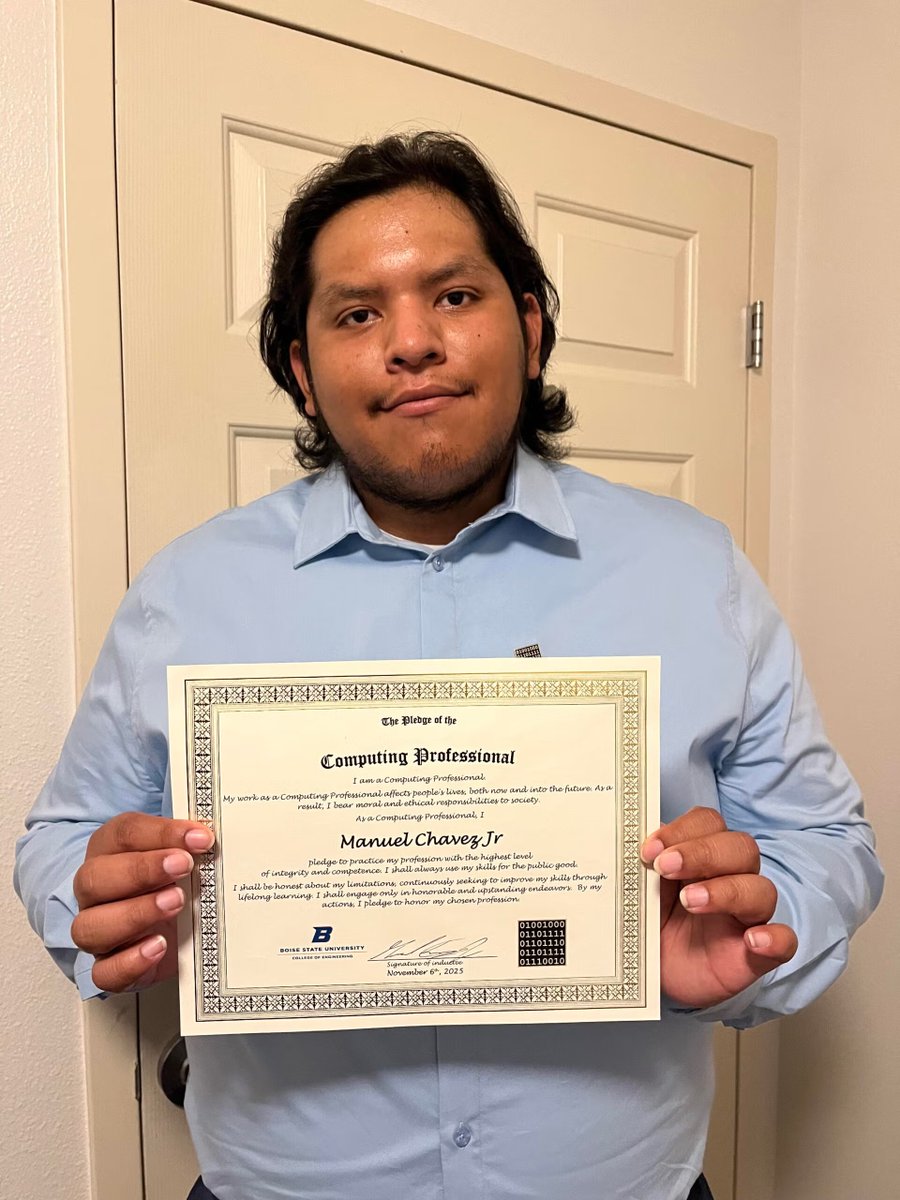 boisestatecs's tweet photo. Featured Student: First generation Bronco talks college and community

https://t.co/9CSUR1Zg4S https://t.co/5tJokiKYh7