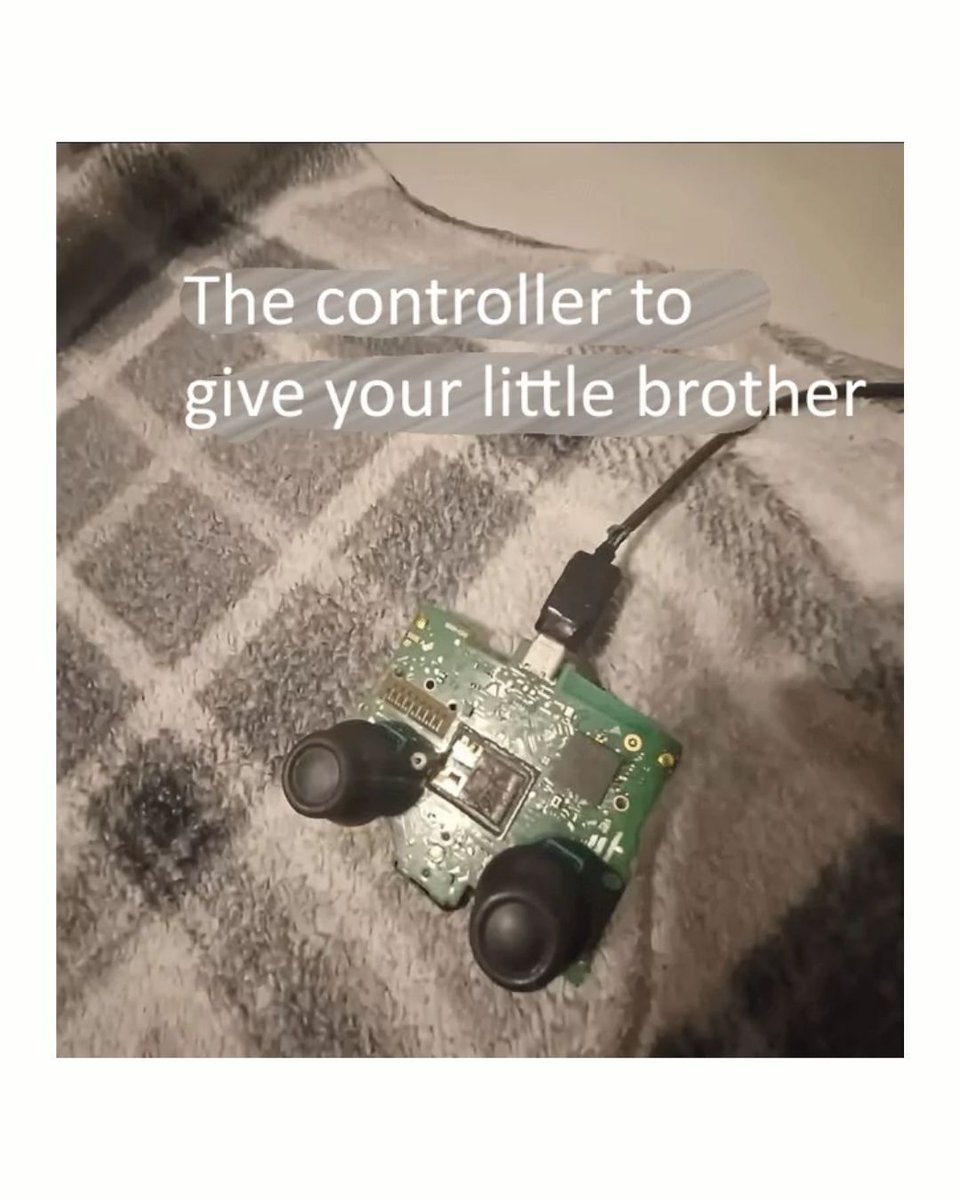 Memedroid's tweet image. Very classy #controller #memes #gaming #siblings #funny