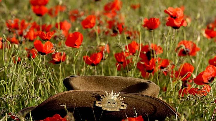 At the 11th hour of the 11th day of the 11th month, we pause to honour and thank those who have sacrificed so much for the country we love.

We honour and thank those who continue to serve and sacrifice today.

We remember them. 🌺

Lest We Forget.