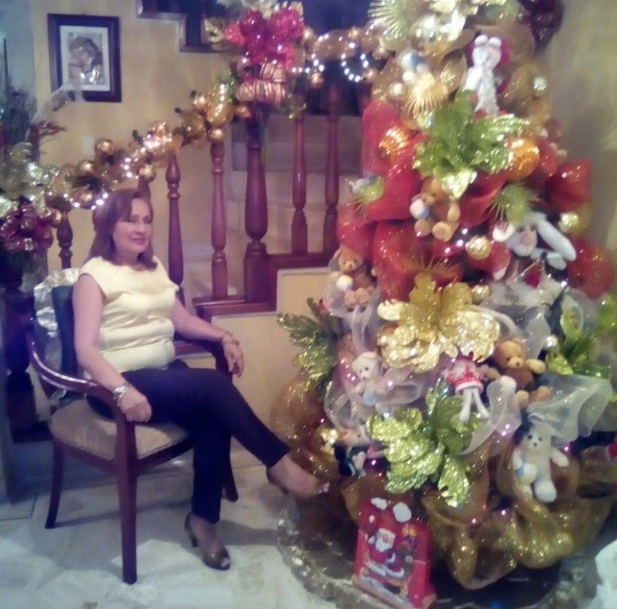 Con profundo pesar recibo la triste noticia del fallecimiento de Ludin Santos de Reyes, esposa de nuestro querido compañero, hermano y amigo Miguel Reyes, Secretario General Seccional de Táchira.

En nombre del Comité Ejecutivo Nacional de #AcciónDemocrática, expreso nuestras más