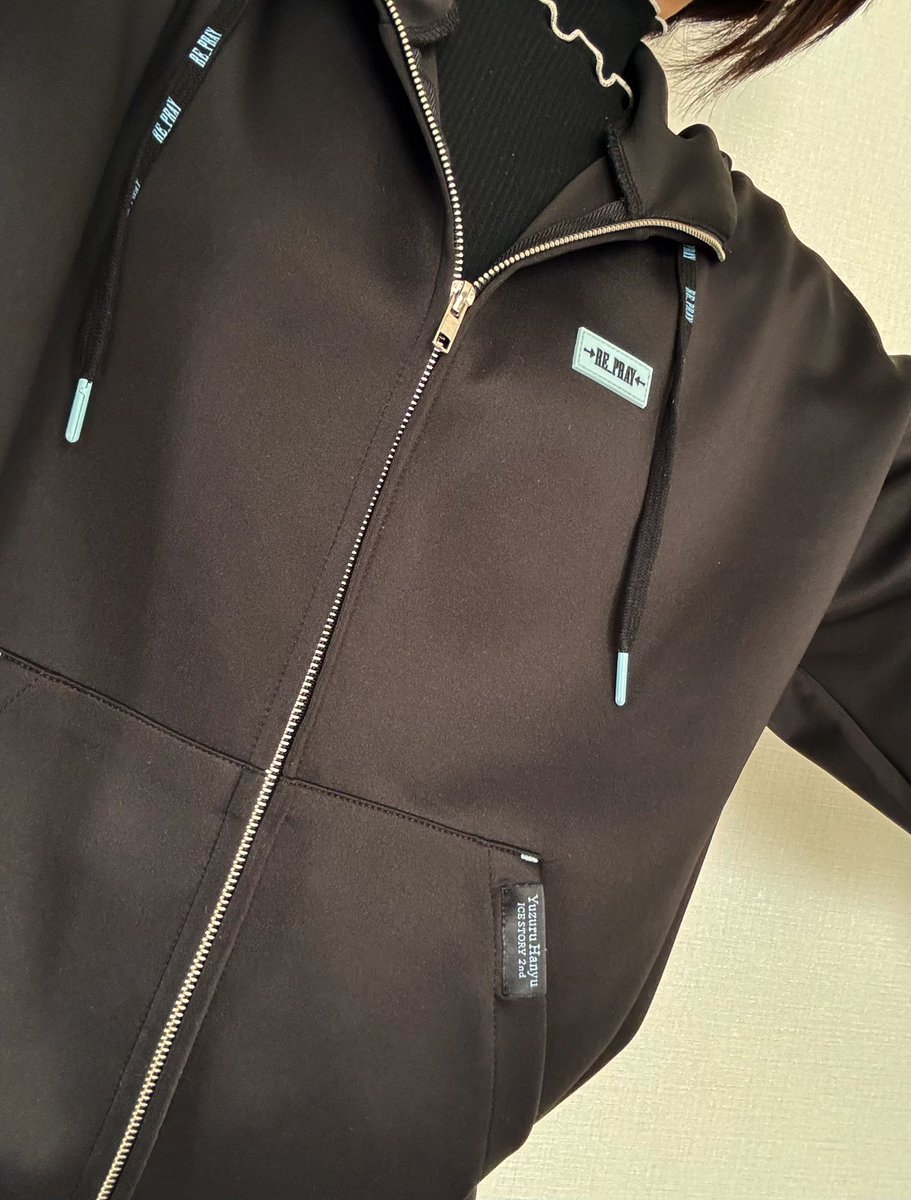 #RE_PRAY パーカー着て仕事に行ってきま〜す🙌🥳

アンコール上映おめでとうございます🎊

#羽生結弦