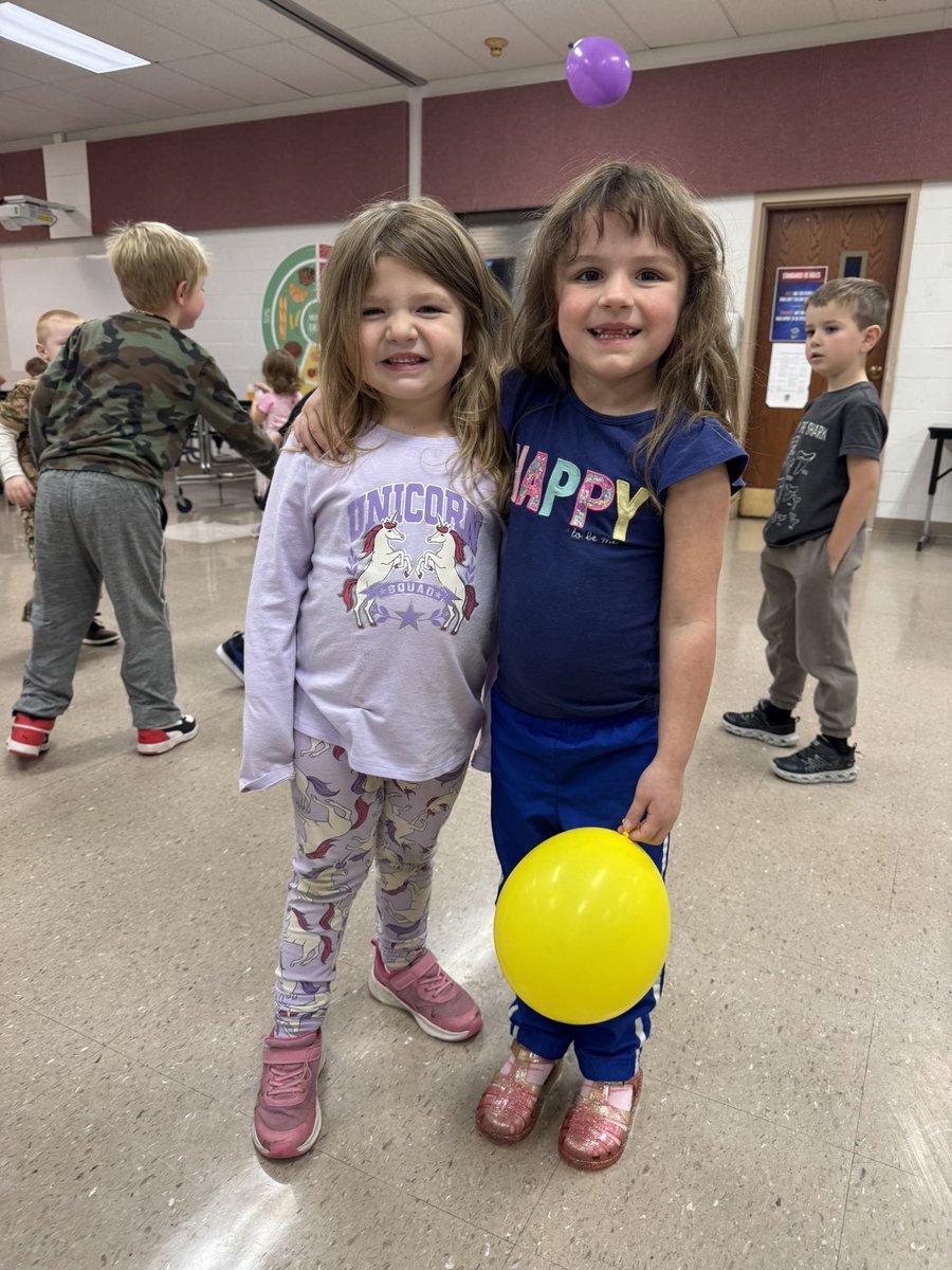 Megan Retchless tweet media