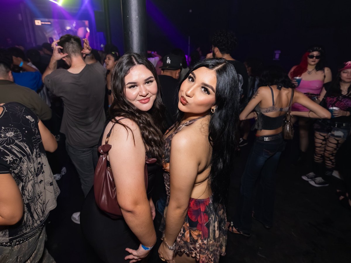 sorry_rocking's tweet photo. 💖 UNIVERSITY OF IDAHO!! 👀🚨 PROMISCUOUS is OTW ⭐️ Don’t miss the BEST Y2K throwback party 💋 Come get down 2 iconic club bangers and dance all nite long!! 11/15 @ International Ballroom ✊ GET TIX NOW - LINK IN BIO 🔗 https://t.co/h4823nIbxZ
