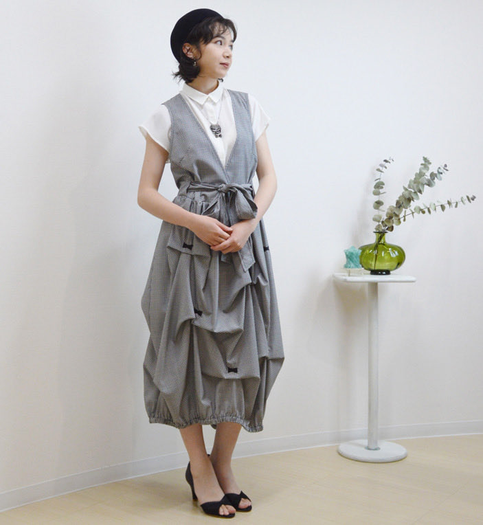 quichidesign's tweet photo. デザインフェスタvol.62に出店します！

東京ビッグサイト
出展日11/15(土)・16((日)
出店名 Qui-chi
南館1FブースNo.J-113・114

大人カワイイジャンパースカートはサイズ・色をオーダーいただけます✨
あなた好みを見つけて下さい！

#デザフェス62
#デザインフェスタ62
@designfesta https://t.co/nNEmPdqwxt