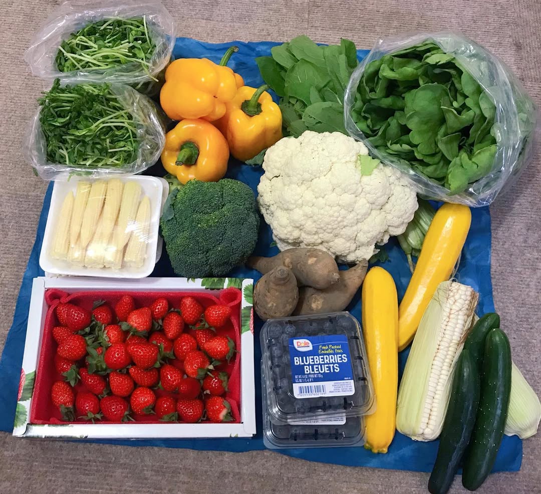 Gfdsgdxfbqtixs's tweet image. 早起きして、健康的な朝食のためにスーパーで野菜をたくさん買ってきました！🥦🍓 新鮮な食材で、自分だけのヘルシーブレックファーストを作るのが楽しみ💚✨ #ヘルシーブレックファースト #新鮮野菜 #健康的な食事