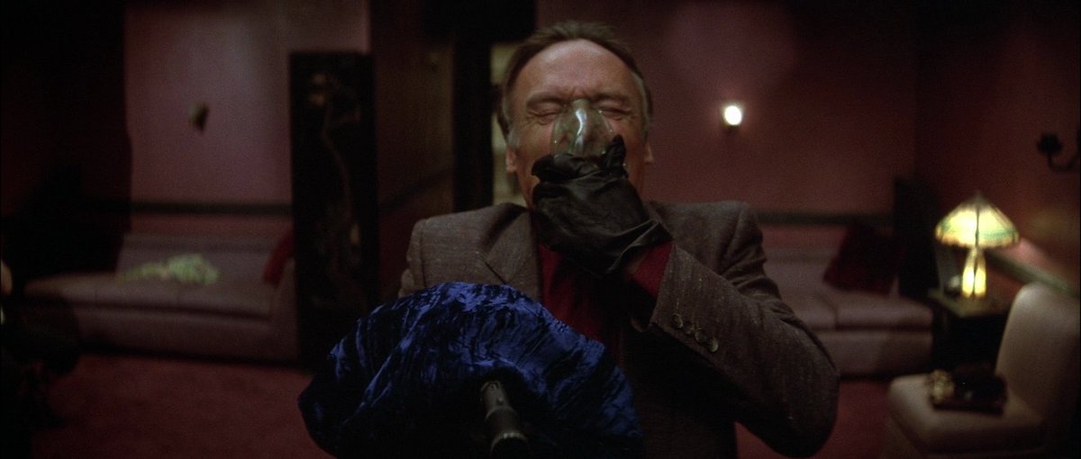 David Lynch's "BLUE VELVET" (1986)