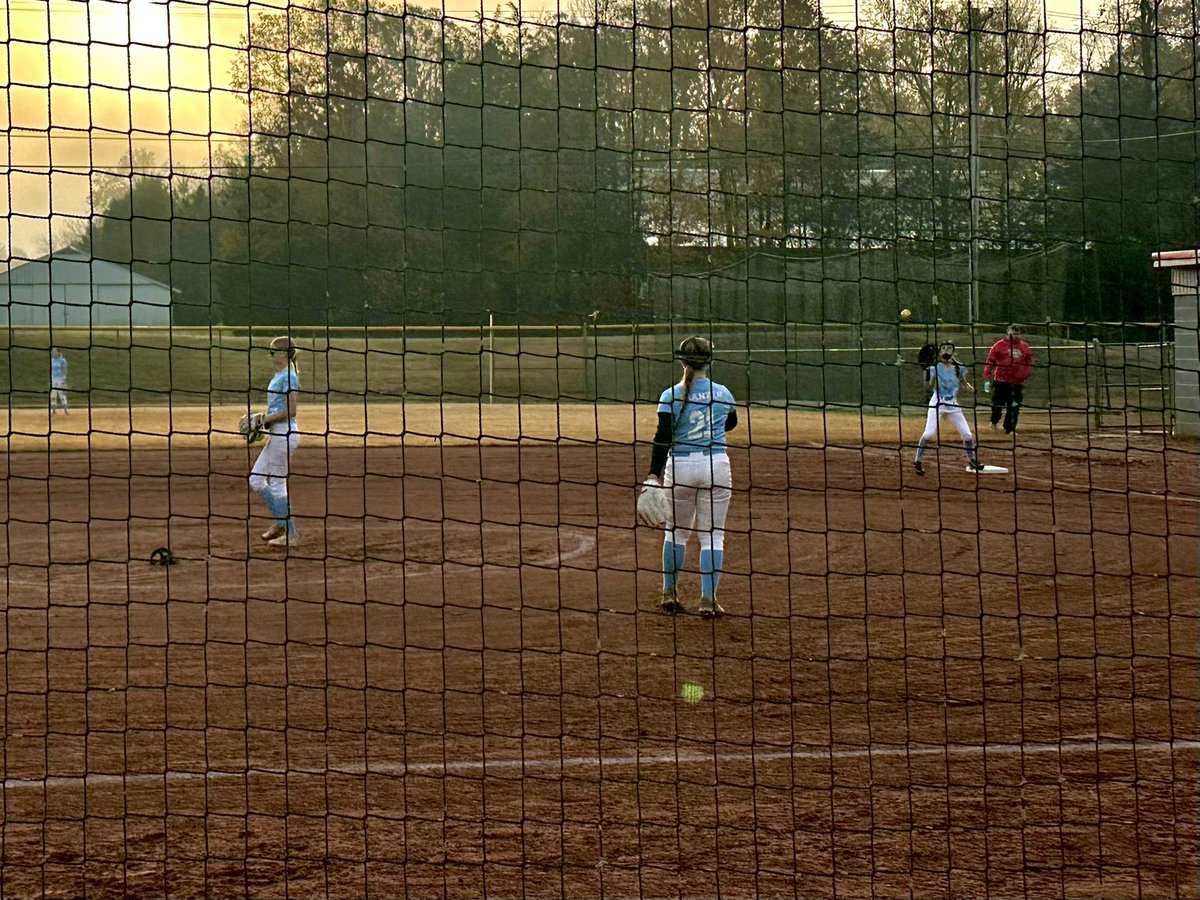 Ava Jando (2029 - 1B | LHP) tweet media