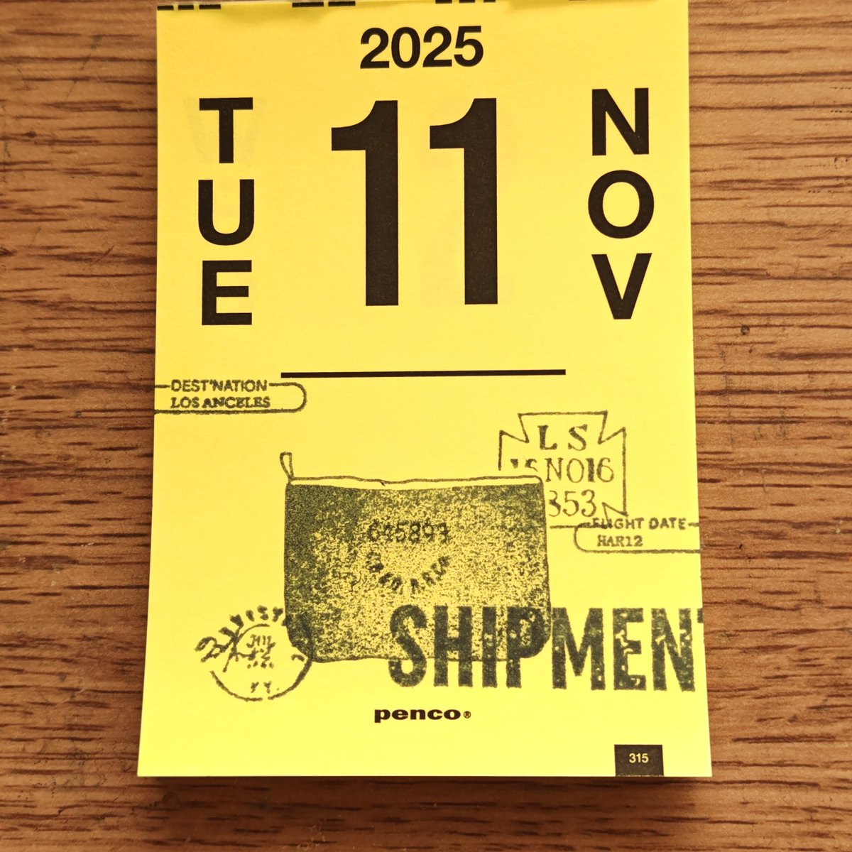 ke_co_ltd's tweet image. おはようございます！

だんだん年末に向けて
予定が詰まっていく感じ
嫌いじゃないです

 #今日のはんこ
ポーチ
@rina_han_co

それ以外
ごち工房さん

※LS～始まるはんこは海外製
 #日めくりはんこ