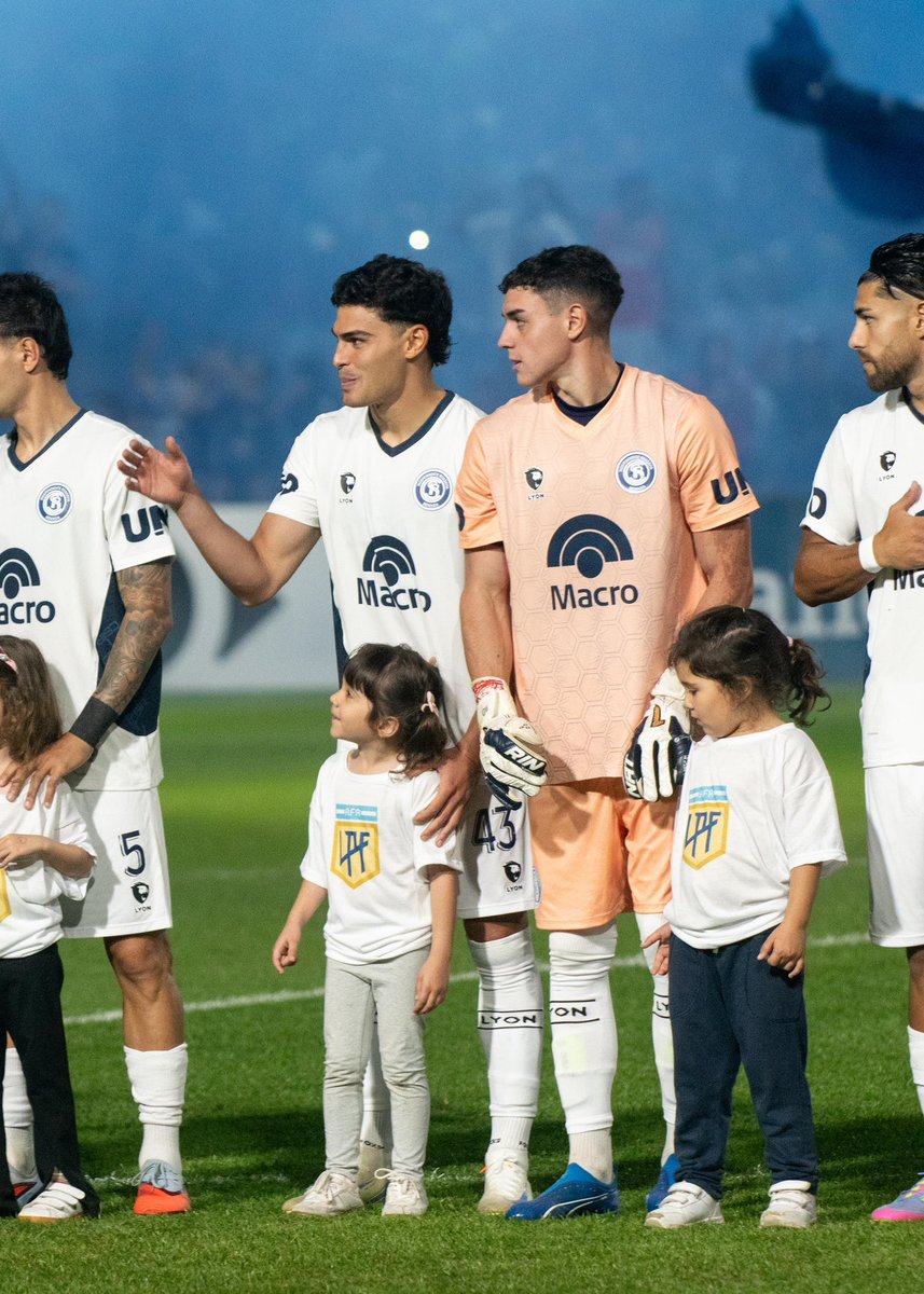 CSIRoficial's tweet photo. EL DEBUT DE NICO BOLCATO EN EL ARCO DEL CAMPEÓN 💙 https://t.co/pqG3S7G5kc