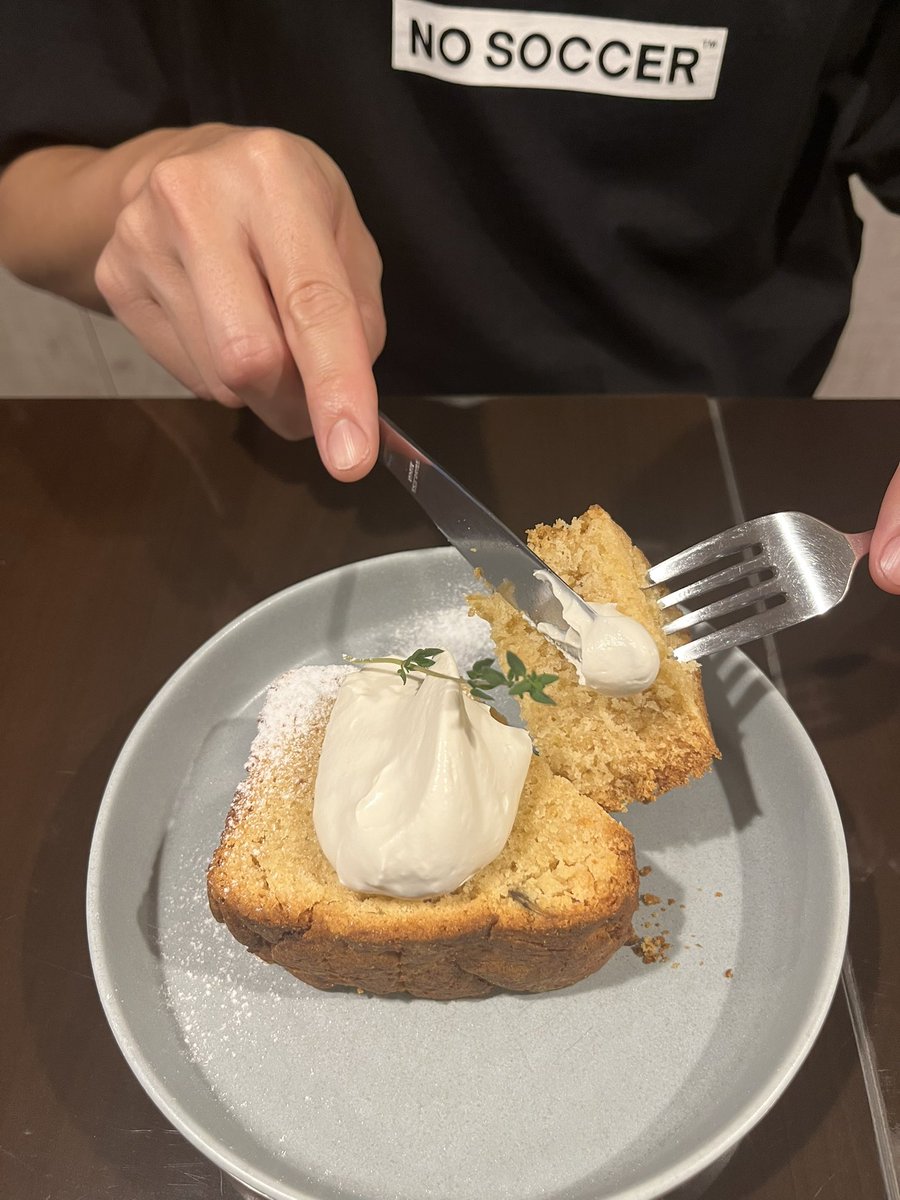 12COFFEEANDBAKE's tweet photo. 本日も9:00-18:00（店内L.O17:15）でお待ちしております😊
昨日の #けるとめる ご覧いただけたでしょうか⁇当店のお食事やスイーツメニューを紹介していただき #TravisJapan 松倉さんの食レポも的確で素晴らしかったですね👏✨ブラックナポリタンやティラミスフレンチトースト気になった方はぜひ😉✨ https://t.co/tpFStkehyw