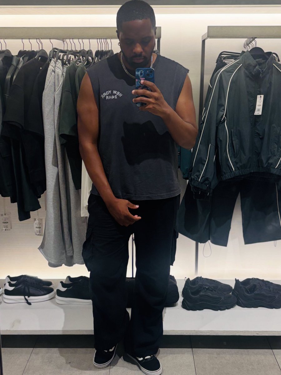 big boy. 😅 

*whispers* “I’m 6’2, so don’t ask!”