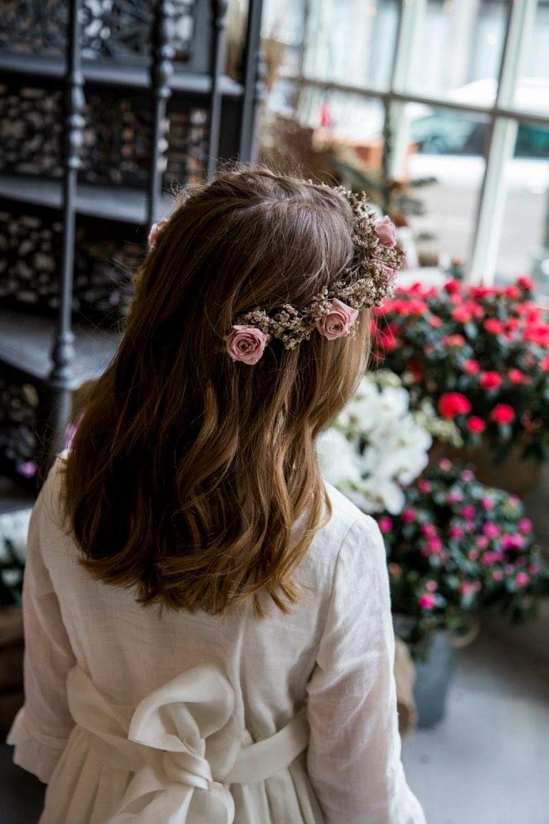 #يوم_العزاب_العالمي
#بوح_آخر_الليل
#اليوم_العالمي_للعزاب

لا تبسم لي بلهفه يابو الثغر الفتون
يكفي اني من لمحتك وانا مابغى سواك