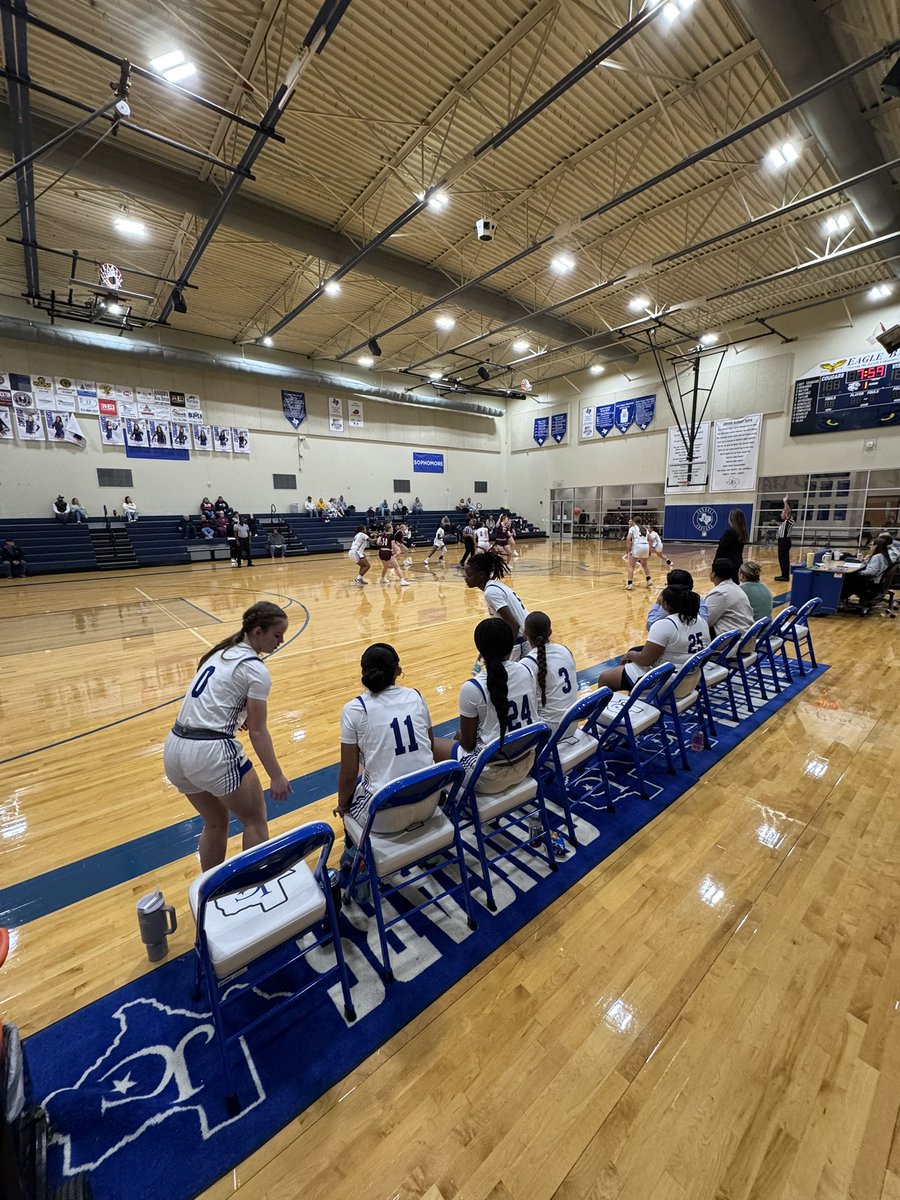 JarrellHSVB's tweet image. Good luck Lady Cougars!! I spy some volleyball players onto the next sport!! 💙🐾