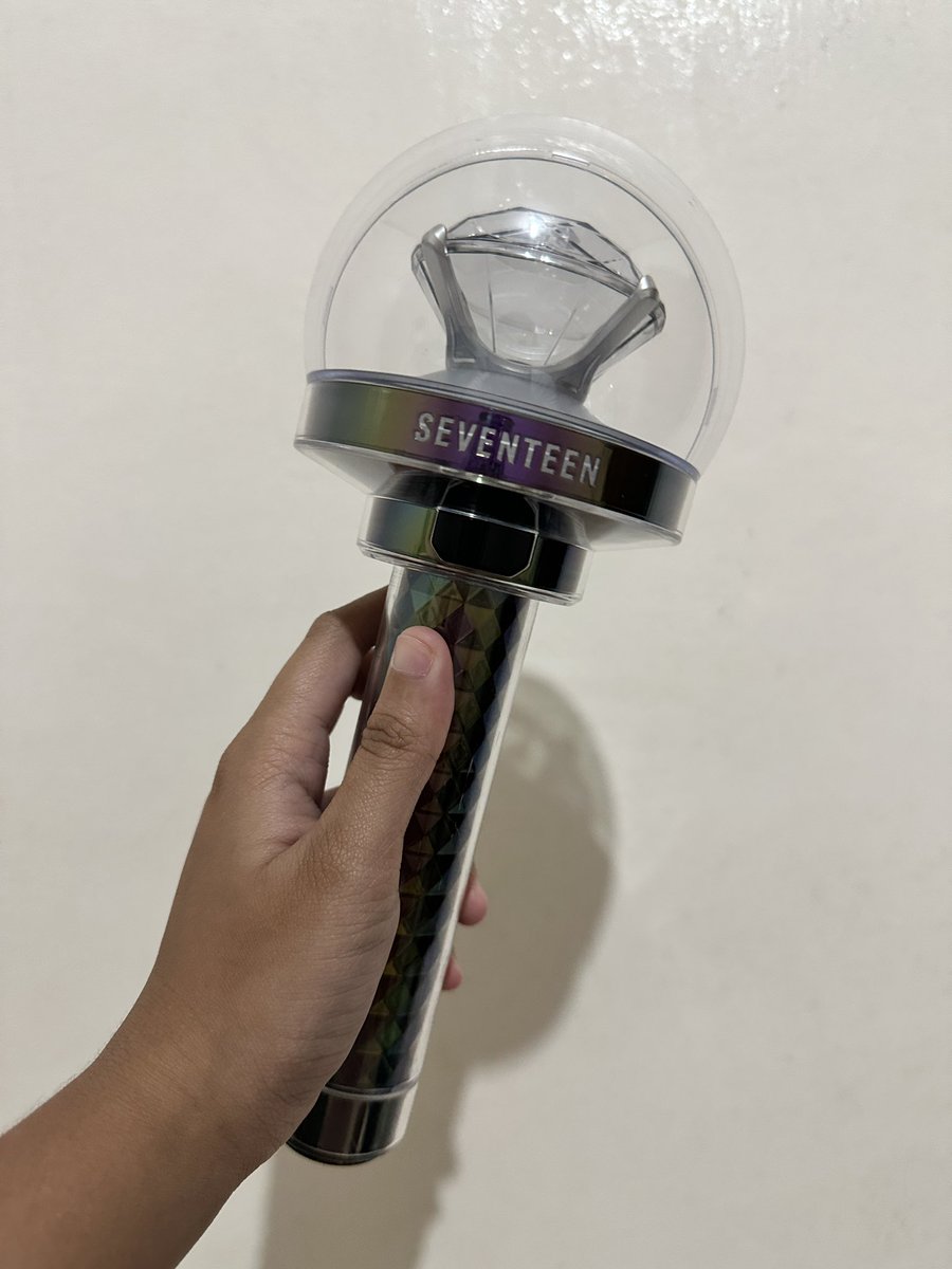 iskasdiary's tweet photo. wts/lfb

SEVENTEEN CARATBONG V3
🏷️ 1,700php (1,500 if payo)

📌 used in FTB and 17rh (may basbas ng barricade secured)
📌 with minor scratches
📌 can do SDD

🧾Gcash, Gotyme, Maribank

🔖 wts lfb seventeen svt caratbong cbv3 _new concert ph https://t.co/jouTYzwYEr