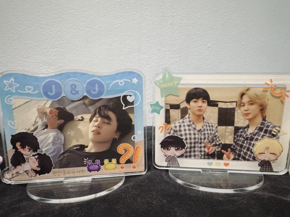 That's why 「グクミン」 seems familiar😂 same color hahaha