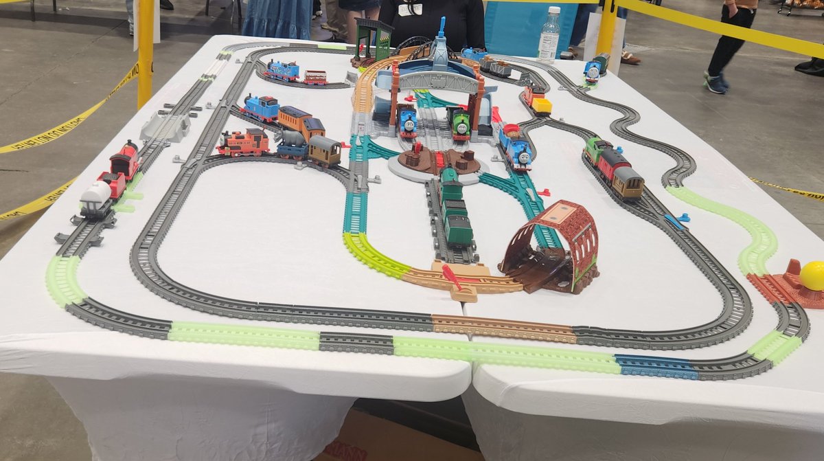 Saw ts at a trainshow like a week ago, interesting to say