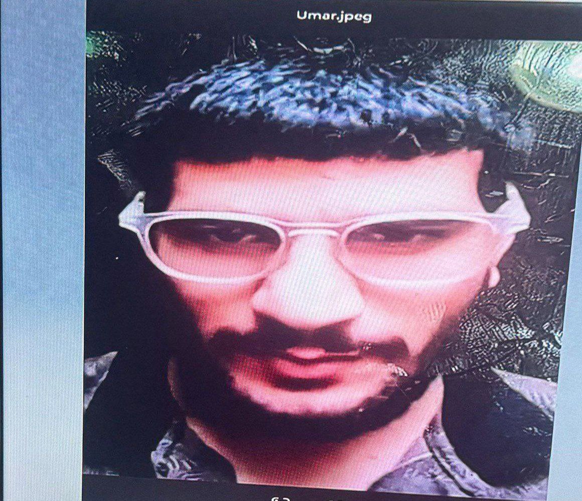 dave_janak's tweet image. સારું છે કે ઇકોસિસ્ટમ દ્વારા હજુસુધી એવો નેરેટિવ ઉભો કરવામાં નથી આવ્યો કે દેશમાં પોલીસ કે બીજી સરકારી એટ્રોસિટીથી આ ડૉક્ટર્સ એટલા પરેશાન થઈ ગયા હતા કે તેઓ આતંકી બની ગયા !

#DelhiBlast | #Delhi | #TerrorPlot