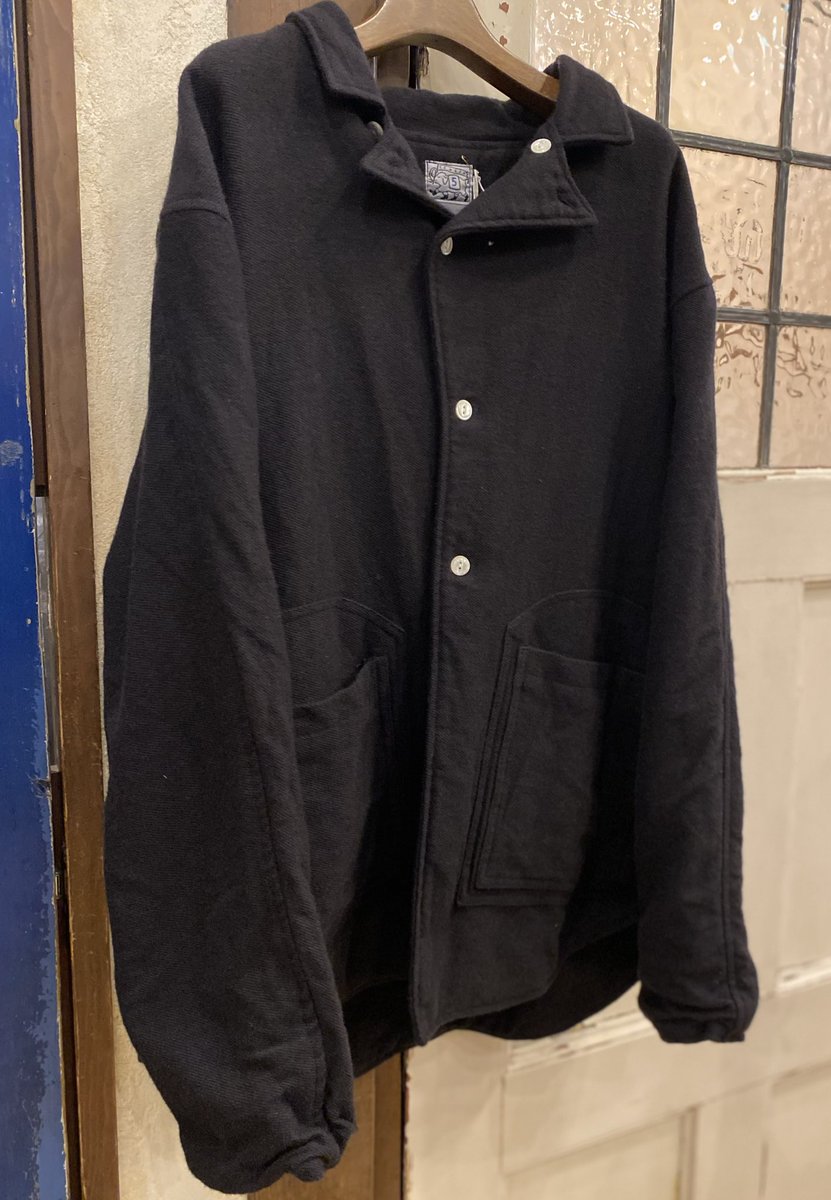 confect_kitte's tweet photo. NEW ARRIVAL

TENDER

2-1 BUTTERFLY JACKET 

BLACK HOLE

拠点が変わった今シーズン
今までのブランドらしさはありつつ
新しさも見せてくれています。

#CONFECT
#TENDER
#テンダー
#CONFECTKITTE丸の内
#CONFECT丸の内
#KITTE
#BLACKHOLE https://t.co/u82GLUNRm6