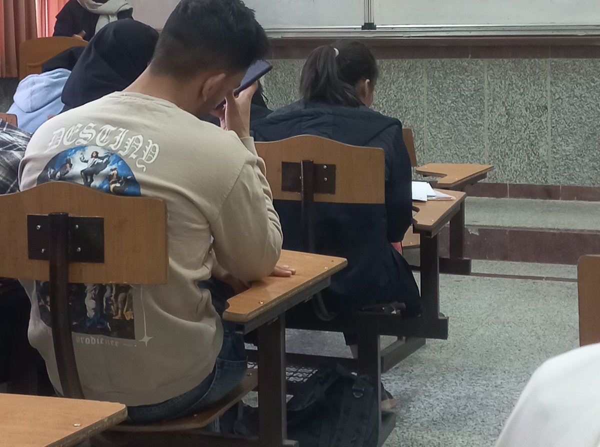 اینجوری دانشگاه رو زیبا سازی کنید با تشکر