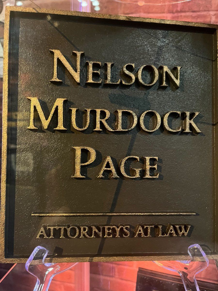 screenrant's tweet image. ICYMI: #DaredevilBornAgain props at #NYCC. 😈