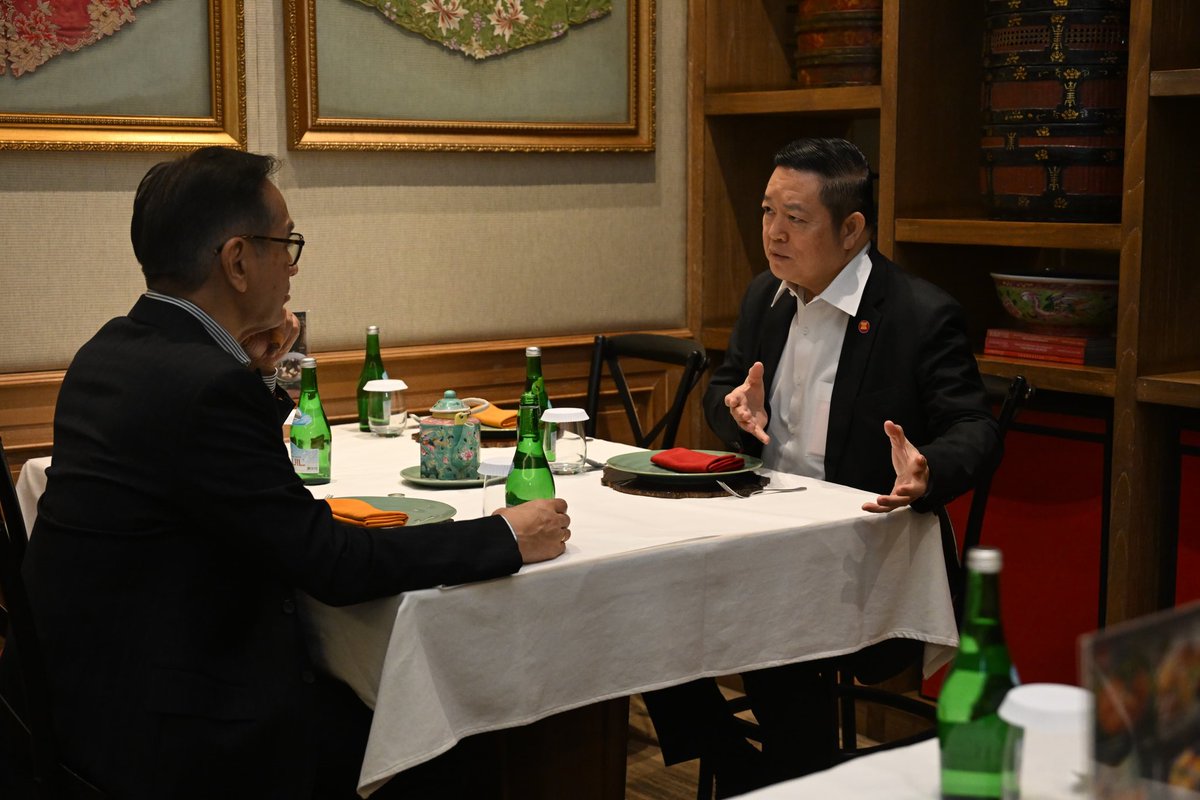 ASEAN's tweet photo. Secretary-General of ASEAN, Dr. Kao Kim Hourn, today met with Dr. Marty Natalegawa, former Foreign Minister of the Republic of Indonesia and Founder of the Amity Circle, for a lunch meeting. 

The Amity Circle comprises of a group of former foreign ministers and other high-level officials from countries across the Indo-Pacific, with the aim of promoting dialogue and supporting multilateralism. 

During the Meeting, Dr. Marty Natalegawa expressed his appreciation to Dr. Kao for his participation in the 3rd Amity Circle Retreat in April 2025, recalled key outcomes of the Retreat and discussed the way forward.