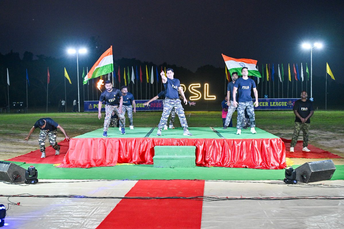 AndamanPolice's tweet photo. Opening of Police Soccer League 2025 !

The Police Soccer League – 2025 (Season 1), a first-of-its-kind open-to-all night football tournament organized by IRBn, A&N Police, kicked off in style at IRBn HQ, Port Mout!

The grand opening ceremony was inaugurated by Smt. Geeta Rani Verma, IPS (IGP, ANI) in the presence of Smt. Niharika Bhatt, IPS (Commandant, IRBn) and other senior officers.

Featuring 28 teams from across the Islands, the tournament began with an electrifying opening match between Divyanka NFC and Spark Boys, where Divyanka NFC clinched a 1–0 victory!

#PSL2025 #IRBn #ANPolice #LetsFootball #SportsForUnity

@MediaRN_ANI @DGPANIslands @hgsdhaliwalips  @Andaman_Admin @IRBn_ANP