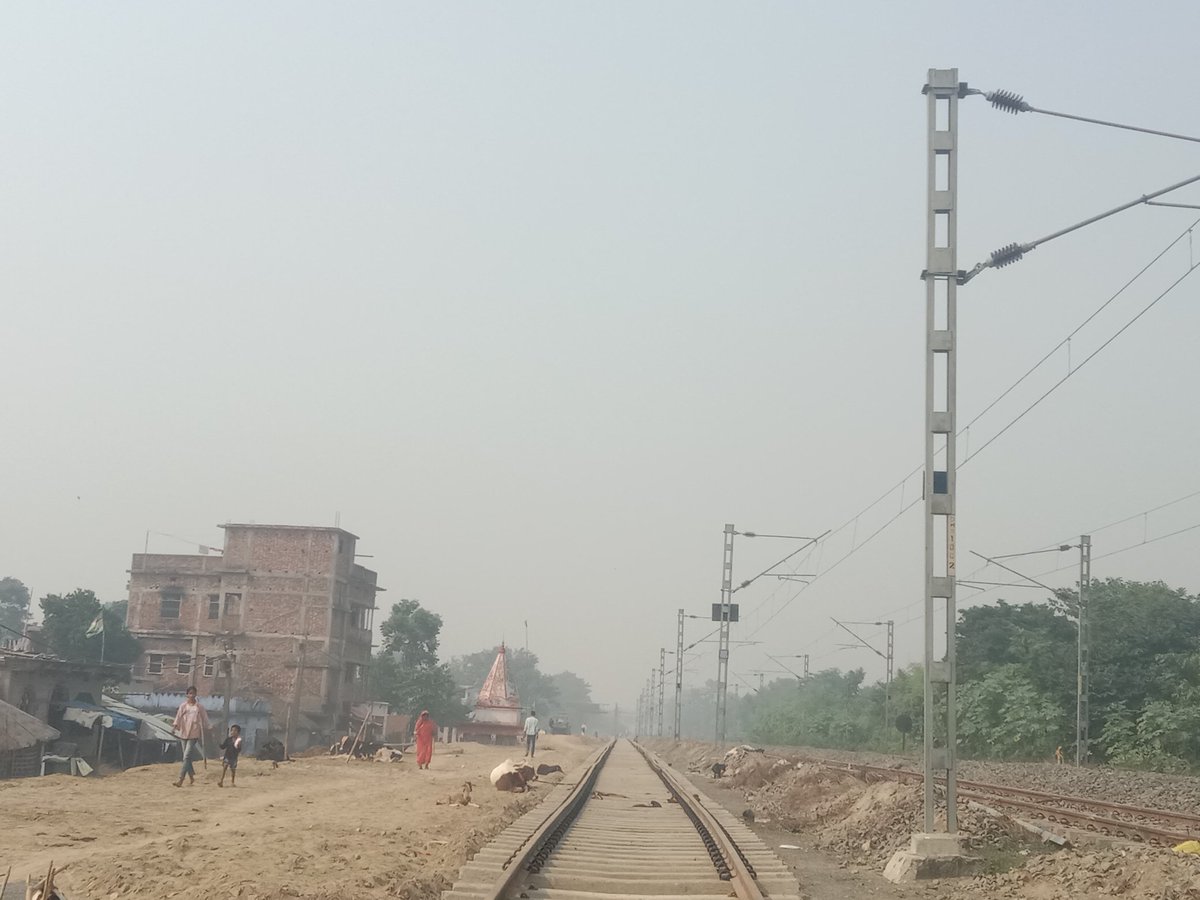 मधेपुरा में यार्ड रीमॉडलिंग का कार्य जोरो पर, एक अतिरिक्त अनलोडिंग स्पर और स्टेब्लिंग लाइन बन रहा है.उम्मीद करते है स्टेब्लिंग लाइन बनते ही पूरबिया expका विस्तार दौरम मधेपुरा तक करके मधेपुरा से दिल्ली तक सीधी रेल सेवा शुरू किया जाएगा. 
<a href="/spjdivn/">DRM SAMASTIPUR</a> <a href="/ECRlyHJP/">East Central Railway</a> <a href="/GM_ECRly/">GM/ECR</a> <a href="/RailMinIndia/">Ministry of Railways</a>.