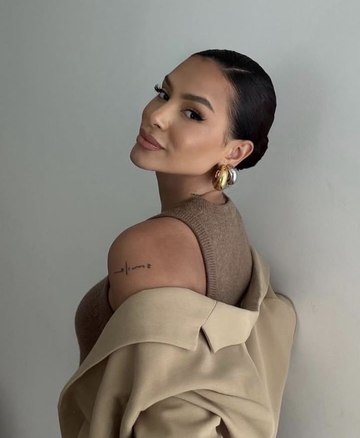 aovmz's tweet image. Energy, whether it is physical, mental, emotional, or the literal fuel/resources needed for a project, is the essential driving force that translates intentions and blueprints into action and results. #execution #ExecutionMatters #executioniskey #ExecutionMindset