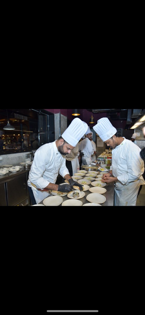 Embajada Ecuador India tweet media