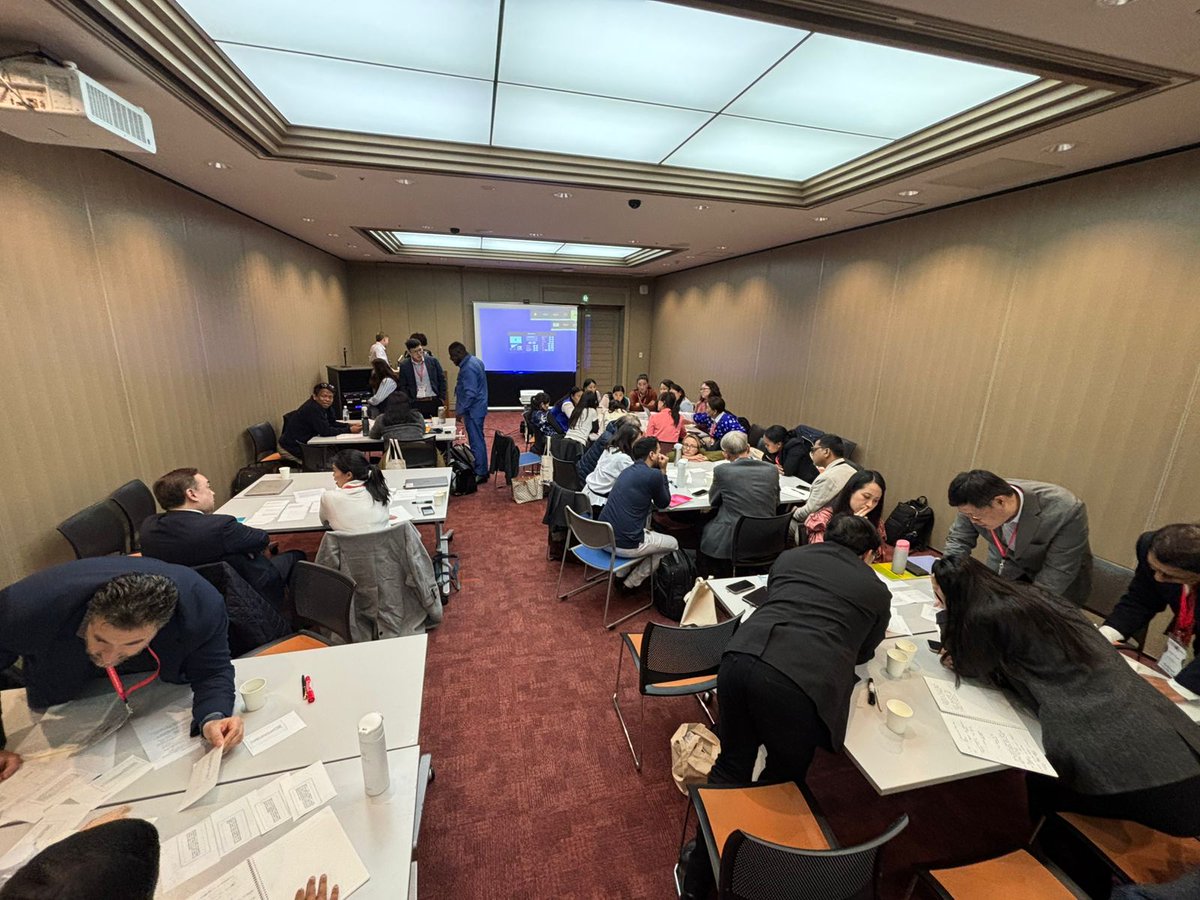 APEAeval's tweet image. In motion now: Flash card exercise to unpack costs vs. benefits 💡

Clear thinking, collaboration, and practical application in the room.

#VfMws #APEAConf2025 #ValueForMoney