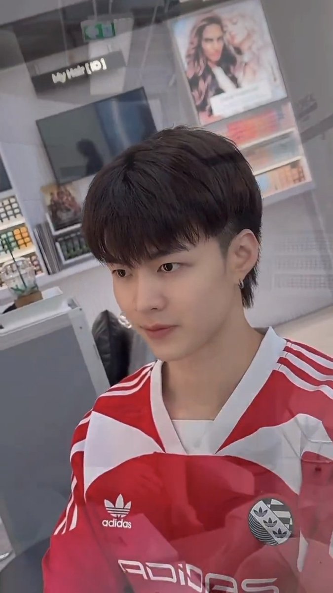 iambenka's tweet photo. อ้ายดื้อตัดผมหรอ หล่อวุ้ย
#Meennicha8 https://t.co/1jDMN8KYgj
