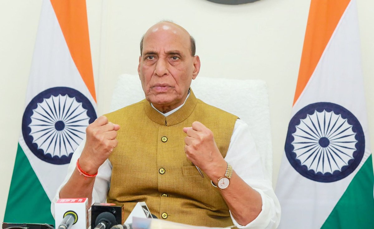 NewsZonex24's tweet photo. BREAKING 🚨 
India’s Defence Minister Rajnath Singh:

 “I assure all citizens that our top investigative agencies are carrying out a swift and thorough probe. The results will be made public soon. Those responsible for this tragedy will be brought to justice and will not be spared under any circumstances.”