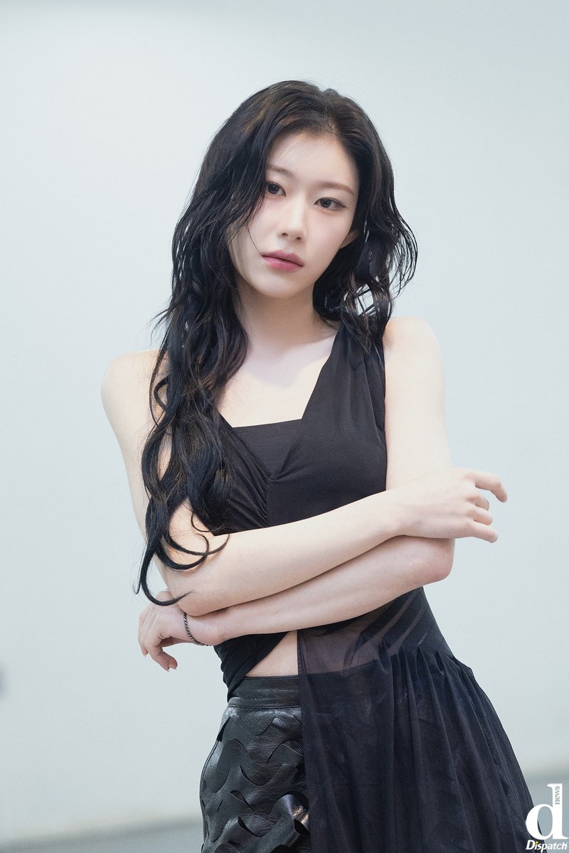 only4chaeryeong's tweet photo. 𝐢𝐭𝐳𝐲'𝐬 𝐜𝐡𝐚𝐞𝐫𝐲𝐞𝐨𝐧𝐠 𝐱 𝐝𝐢𝐬𝐩𝐚𝐭𝐜𝐡

#ITZY #MIDZY 
#ITZY_TUNNELVISION
#ITZY_TNVS #채령 #CHAERYEONG https://t.co/hfyumjOEg6