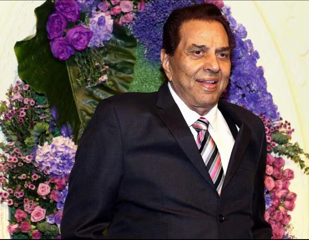rajasthanirdc95's tweet photo. Actor भारतीय सिनेमा के महान अभिनेता श्री धर्मेंद्र सिंह देओल  abhi jindha hai godhi media galt janakari.

#Bollywood 
#bollywoodactress 
#delhibombblast https://t.co/LelZo1Imbf