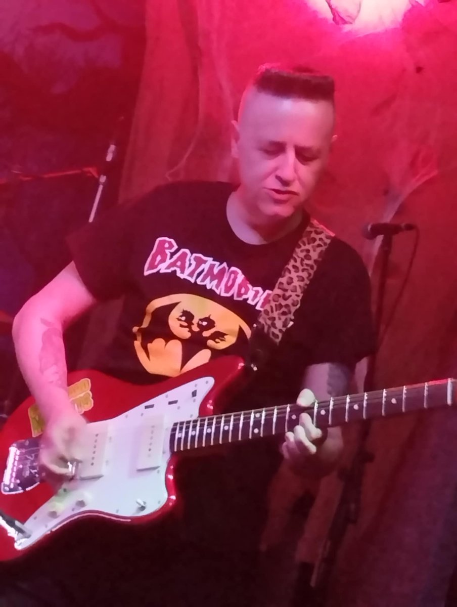 Entrevistamos a Julio Campos, guitarrista de Graveyard Mutants:
lesdansesmacabres.blogspot.com/2025/11/entrev…
#psychobilly #neorockabilly #rockabilly