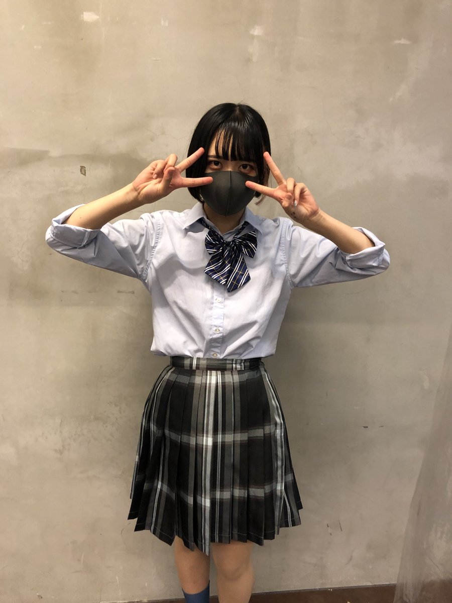Mxmxm0318's tweet image. 昔懐かしいアルテの制服
マスクしてても可愛いわ
マリモはダメだけど🙅🏿
また制服やらん？た　ま　き　！