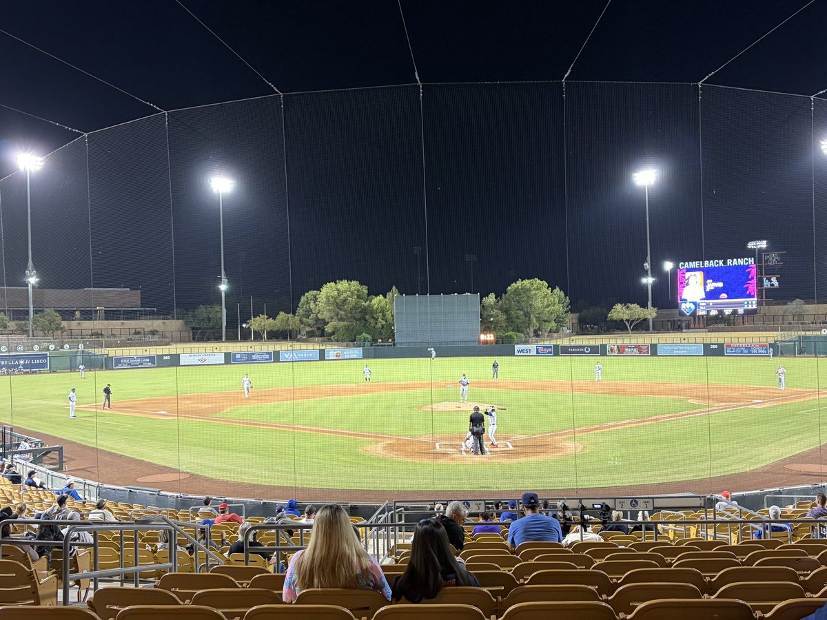 newballpark's tweet image. #tonightsperch ends my personal 2026 baseball year in my backyard, #CamelbackRanch