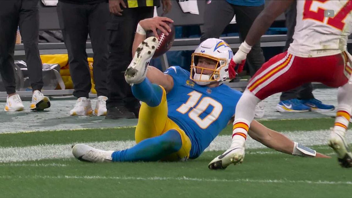 tylerjschoon's tweet image. The Chargers are 4-0 in prime time this year. That MNF game vs the Eagles is going to be must-see TV!