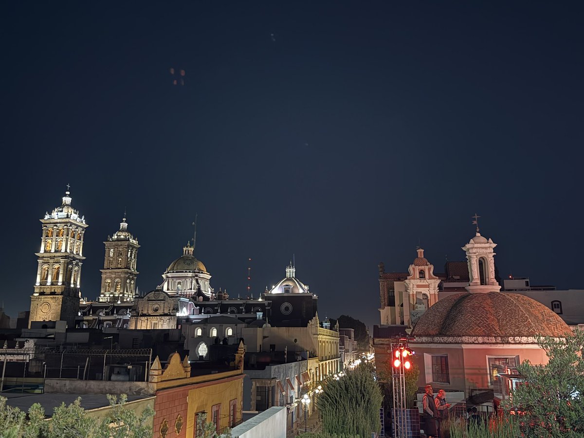 Milkandrea's tweet image. Fotitos de donde me tocó chambear estos últimos  Días y donde me
Ha tocado trabajar temporalmente durante 10 años. #Puebla #terraza #MuseoAmparo