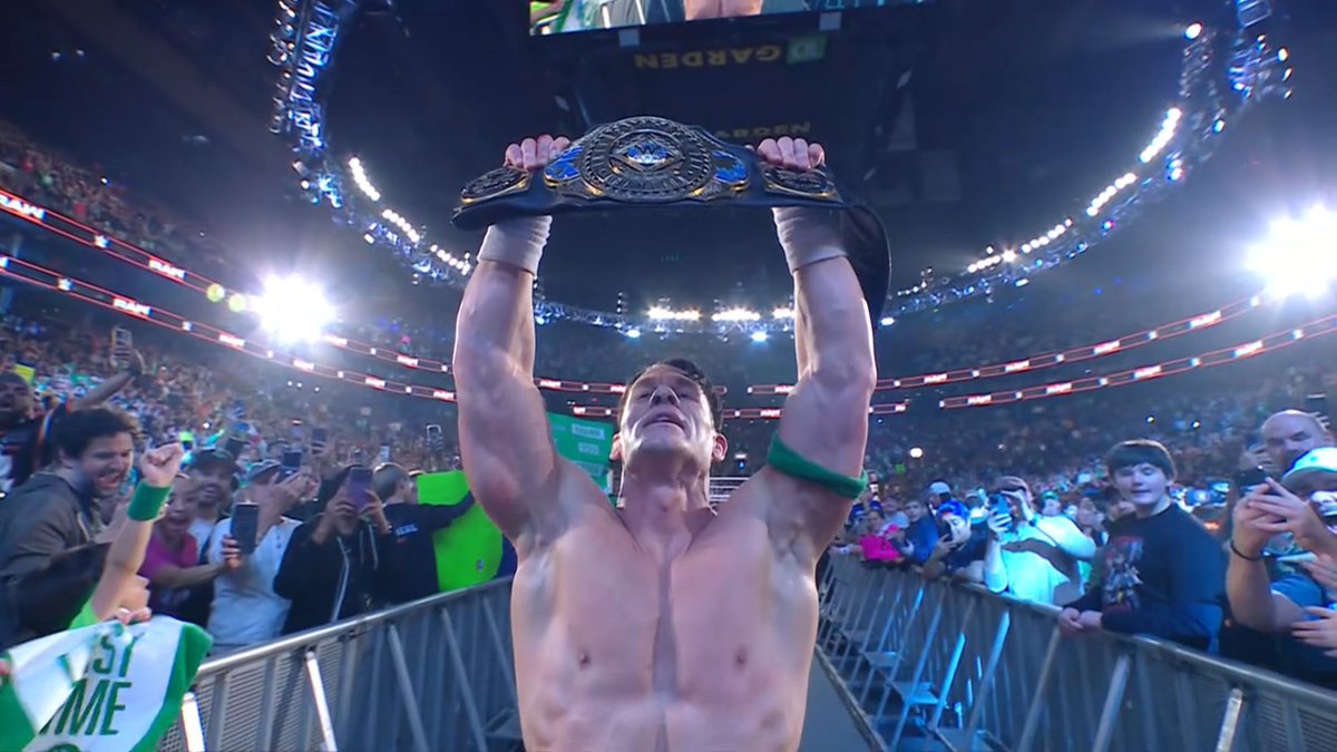 LuigiWrestling's tweet image. QUÉ IMAGEN

JOHN CENA COMO CAMPEÓN INTERCONTINENTAL  #WWERAW