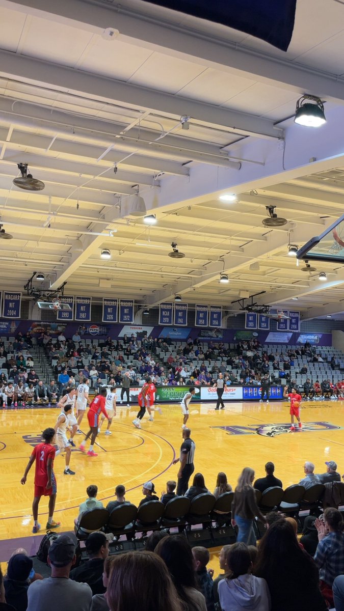 hunter__lc's tweet image. Niagara wins its home opener vs Delaware State and the Hornets. Purps by 11, 68-57 over the MEAC’s Dover representatives. Purple Eagles are a fun team to watch up here in Lewiston NY. #Niagara #PurpleEagles #DelawareState #Hornets #MAAC #MEAC #CBB #NCAABasketball #MidMajors