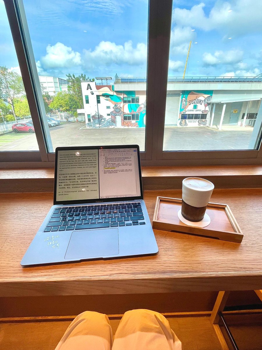 kbpqa15679929's tweet image. 心の中が静かで、柔らかい朝の光に包まれる