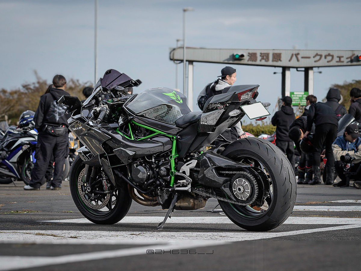 いいづか New ZX-6R] A professional compares the bike on the circuit! Last