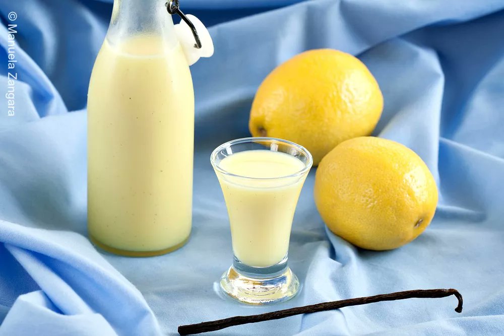 A spoonful of sunshine from Italy, this Crema di Limoncello combines milk and lemon zest for a sweet chilled finish 🍋 

Save and share it with someone who loves homemade liqueurs 👇

tinyurl.com/42rfathv

#homemadeliqueur #italian