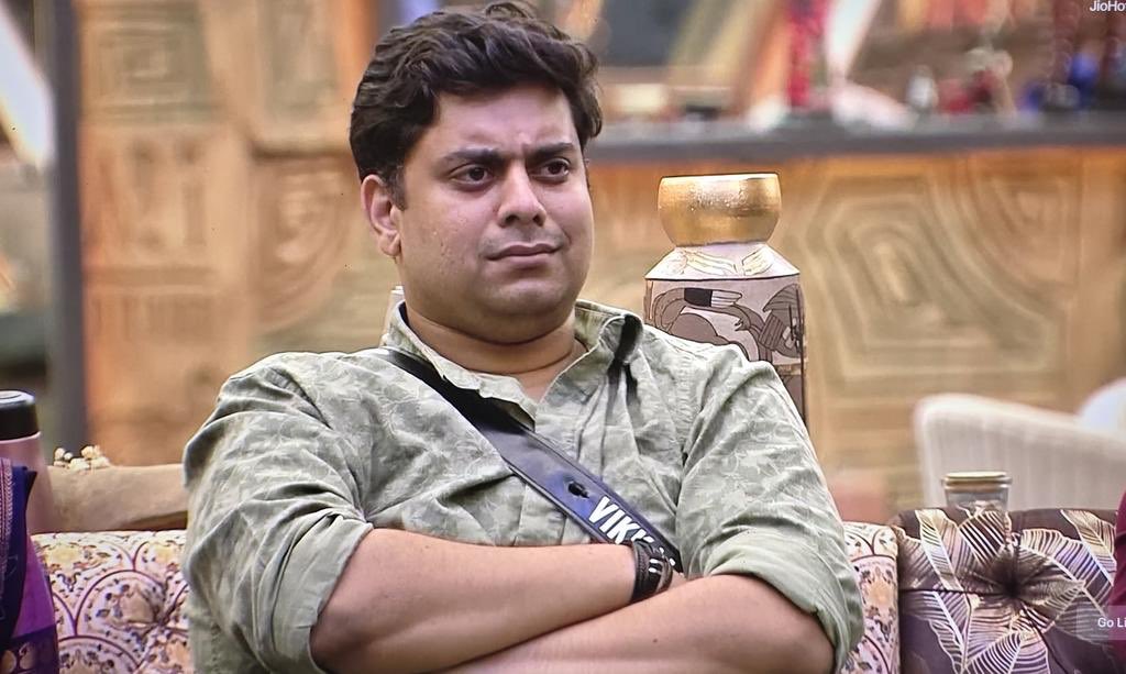 SriniMama1's tweet image. #VJParvathy is not a good player but she was under the deep physical pain &amp;amp; he was trying to make comedy out of it! 

All these days I  pretend to be a good human, yesterday laughing at someone&apos;s cry!

This is what is called FAKE - #VikkalsVikram

#BiggBossTamil9 #BiggBoss9Tamil