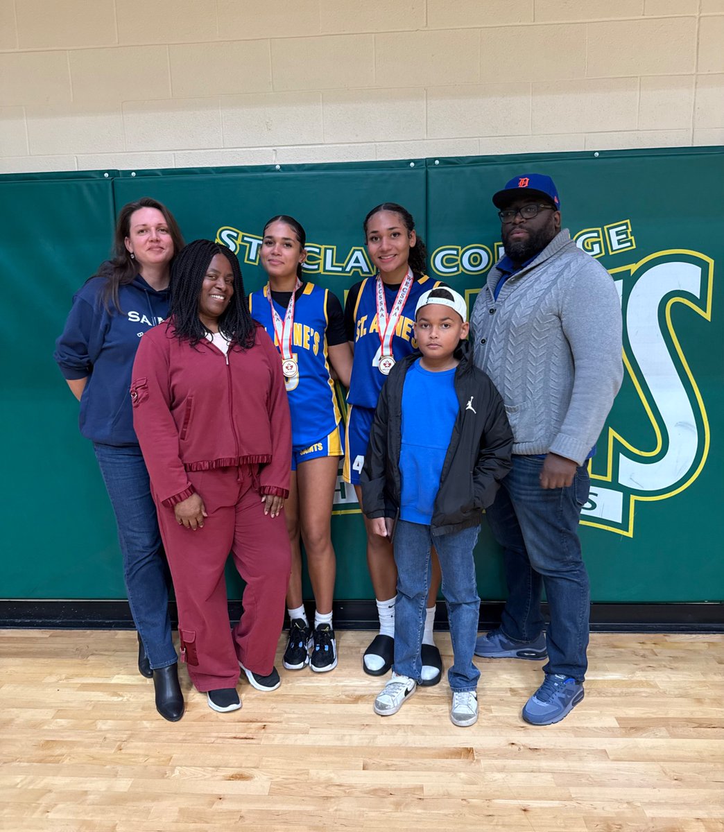 Lauren1Ward's tweet image. 2025 @WECSSAA  AAA Champions 🏆

@SteAnneCHS 
@MICROSSOVER