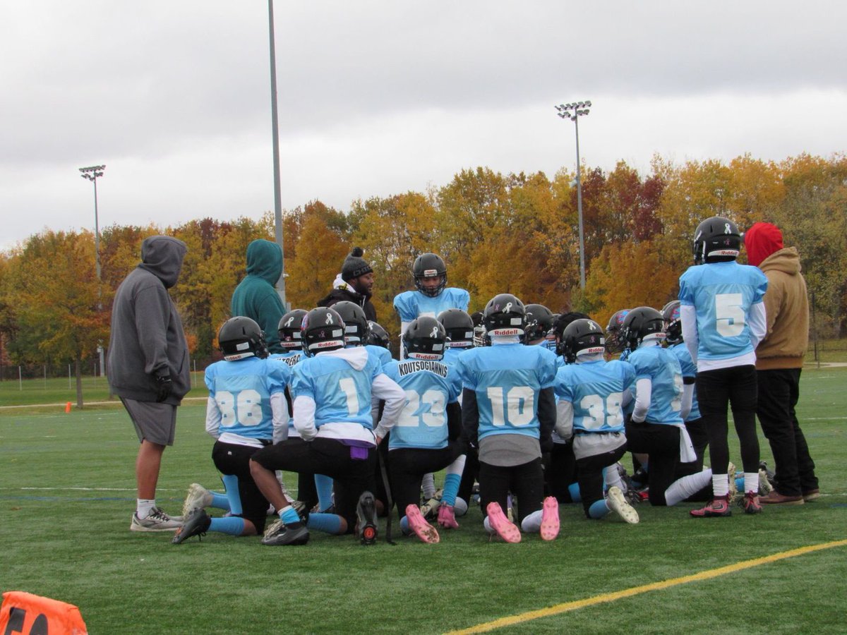 Midwest Ducks Youth Football Team went over to NIU these past 2 weeks and finished 3-1!  Love coaching this team!