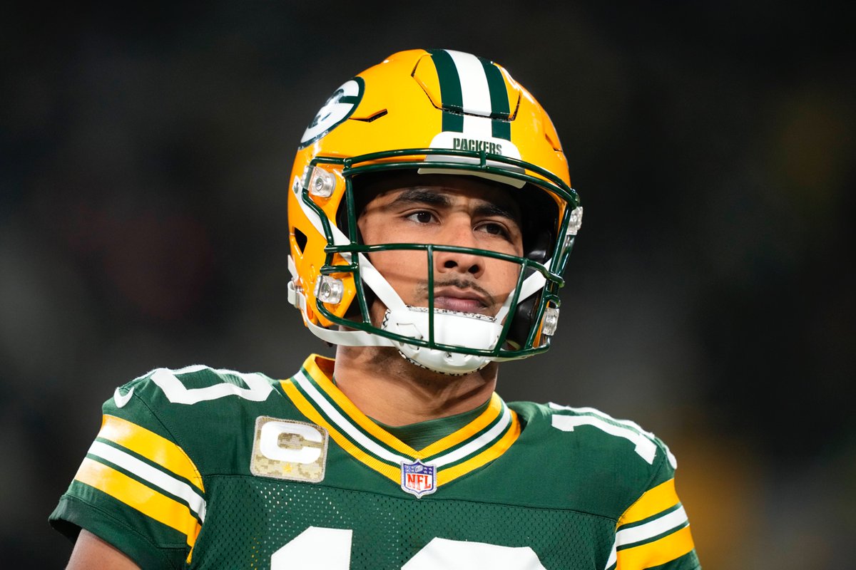 Jordan Love through 4 drives 2-of-6 12 yards 0 TD, 0 INT