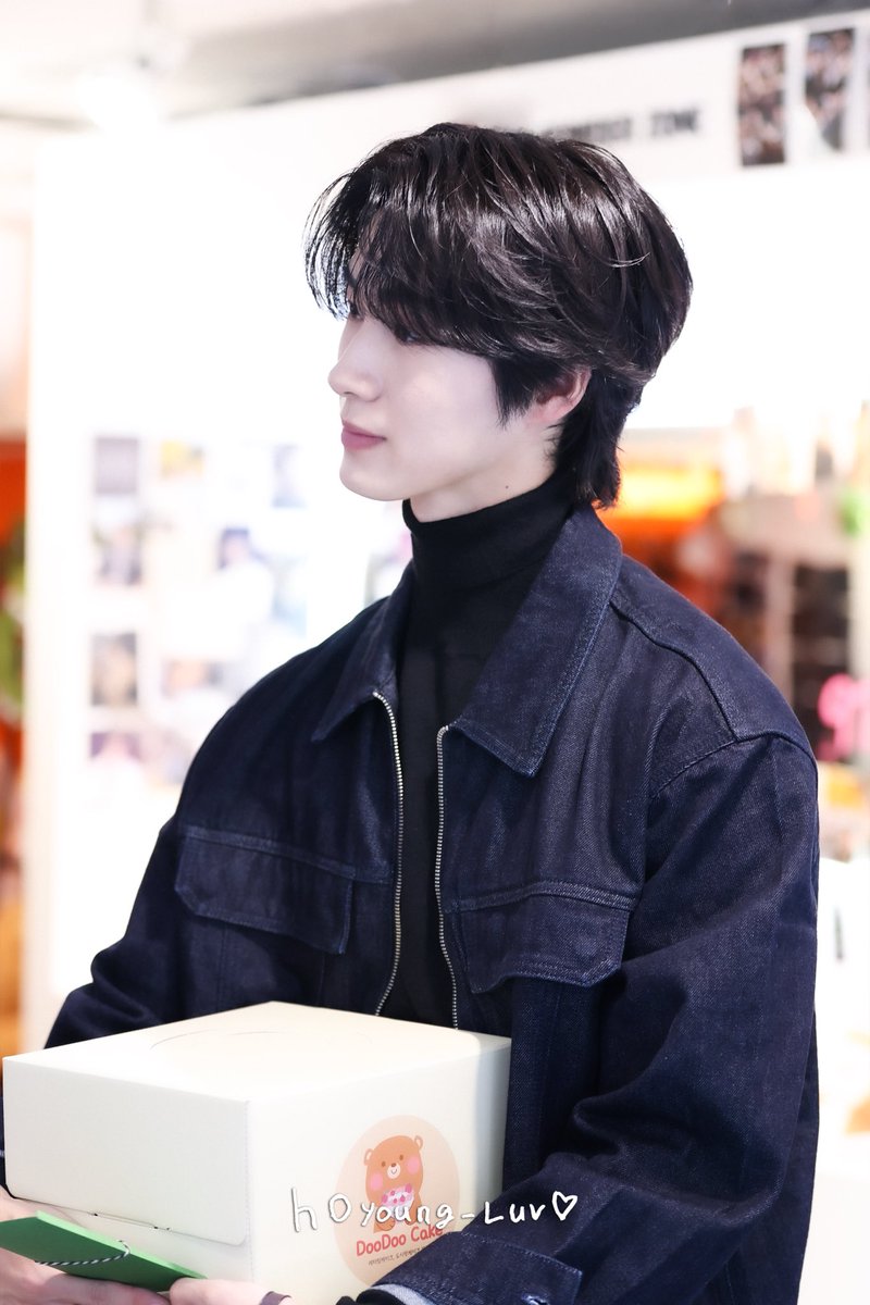 h0young_luv's tweet photo. 251101 김호영 생일 프레임 이벤트

: ・ෆ・┈・┈・⊹*:ꔫ:*˖ ࣪⊹ ・┈・┈・ෆ・ :

#HOYOUNGFILM 
#호영이의좋은날들만영원하길 
#김호영 #KIMHOYOUNG https://t.co/z6POMC5OfS