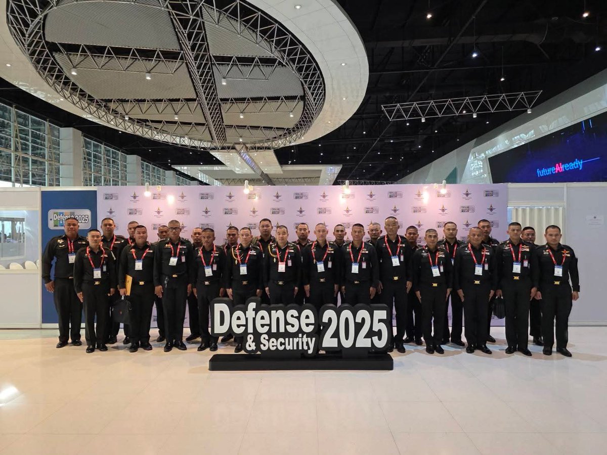 1_DevDiv's tweet image. “นิทรรศการจัดแสดงอาวุธ และเทคโนโลยีทางทหาร Defense &amp;amp; Security 2025”

เมื่อ 10 พ.ย. 68 
พล.ต. กิตติ คงหอม ผบ.พล.พัฒนา 1 ได้มอบหมายให้  (ฝผค.พล.พัฒนา 1) นำกำลังพล เข้าร่วมชมนิทรรศการจัดแสดงอาวุธ และเทคโนโลยีทางทหาร Defense &amp;amp; Security 2025 ณ ศูนย์แสดงสินค้า อิมแพ็ค เมืองทองธานี